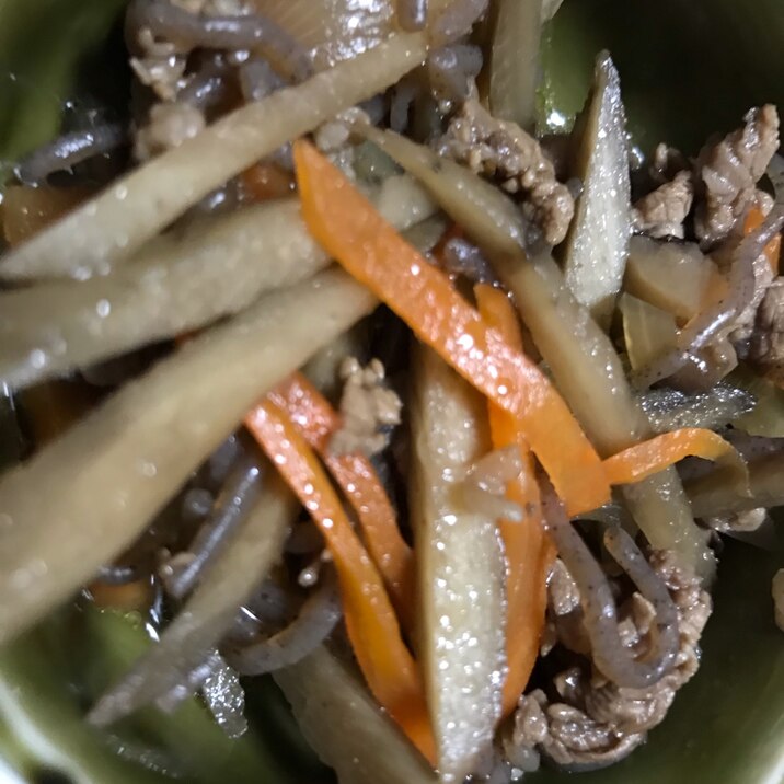 細切りごぼう 人参と牛肉と蒟蒻のすき焼き風煮込み レシピ 作り方 By Rママ 楽天レシピ 細切りごぼう 人参と牛肉と蒟蒻のすき焼き風煮込み レシピ 作り方 By Rママ 楽天レシピ